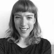 Noomi Egan. Photo.